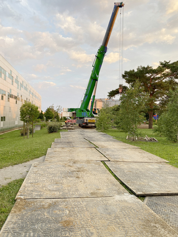 Installation de chemins de roulement pour manutention de machines à Nantes