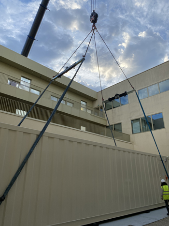 Installation de machine médicale dans des espaces restreints par Bovis Atlantique