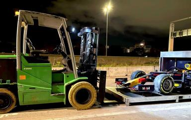 Manutention de véhicules Formule 1 à LYON