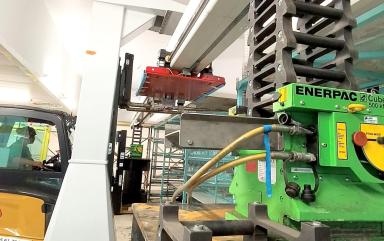 Transfer of a 7-Ton Industrial Machine Prototype