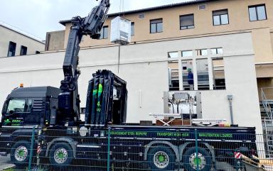 Handling of medical equipment in Southwest of France