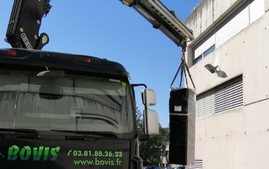 Grutage et manutention d’une armoire électrique TGBT au CHU de Besançon