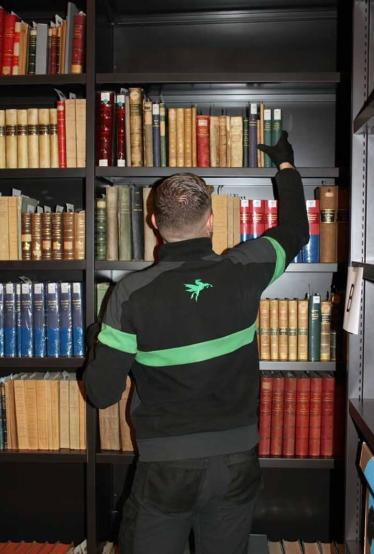 Relocation of the old and precious collections of the Carpentras library