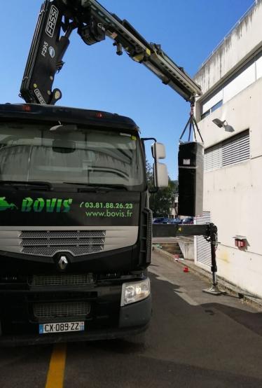Grutage et manutention d’une armoire électrique TGBT au CHU de Besançon
