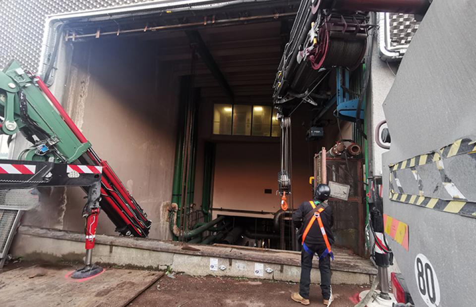 manutention lourde et installation de machines liées à l'énergie