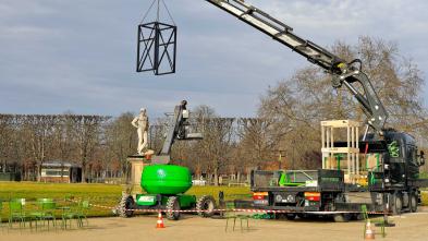 Precision Handling and Exceptional Lifting in the Tuileries Garden, Paris